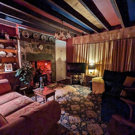 Fantastic Sea Views At Century'S Old Alma'S Cottage - Sleeps Up To 8 Guests Penmaen-mawr Eksteriør bilde