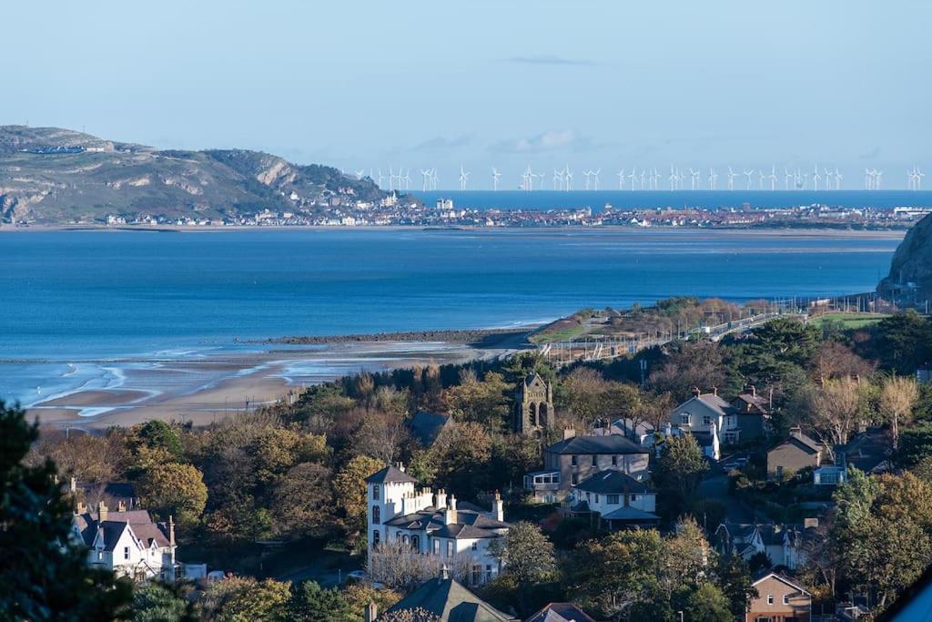 Fantastic Sea Views At Century'S Old Alma'S Cottage - Sleeps Up To 8 Guests Penmaen-mawr Eksteriør bilde
