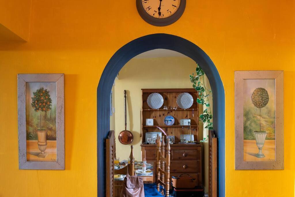 Fantastic Sea Views At Century'S Old Alma'S Cottage - Sleeps Up To 8 Guests Penmaen-mawr Eksteriør bilde