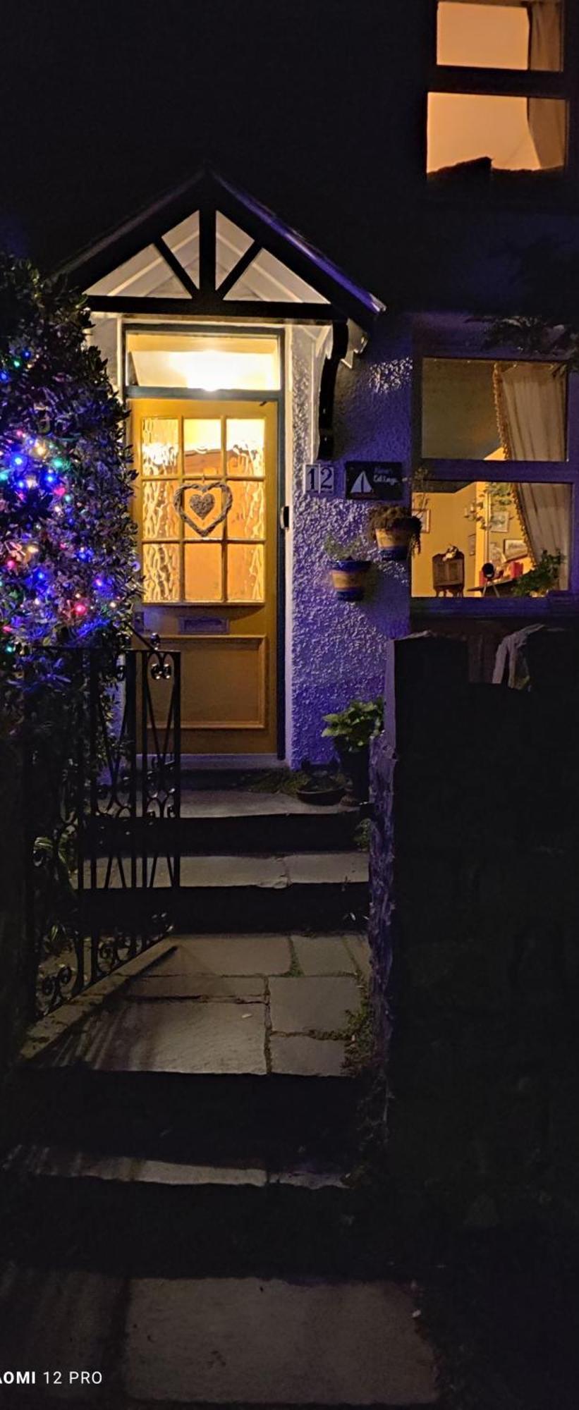Fantastic Sea Views At Century'S Old Alma'S Cottage - Sleeps Up To 8 Guests Penmaen-mawr Eksteriør bilde