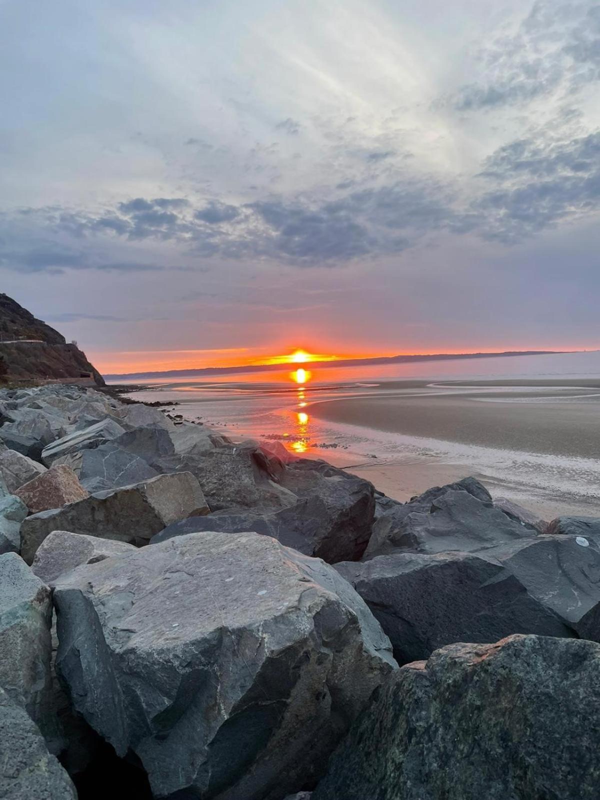Fantastic Sea Views At Century'S Old Alma'S Cottage - Sleeps Up To 8 Guests Penmaen-mawr Eksteriør bilde