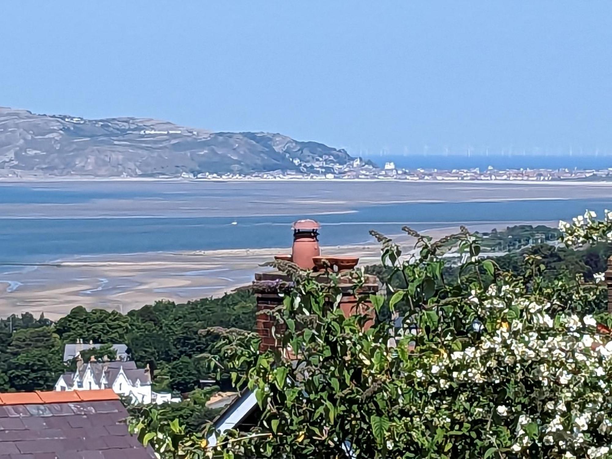 Fantastic Sea Views At Century'S Old Alma'S Cottage - Sleeps Up To 8 Guests Penmaen-mawr Eksteriør bilde